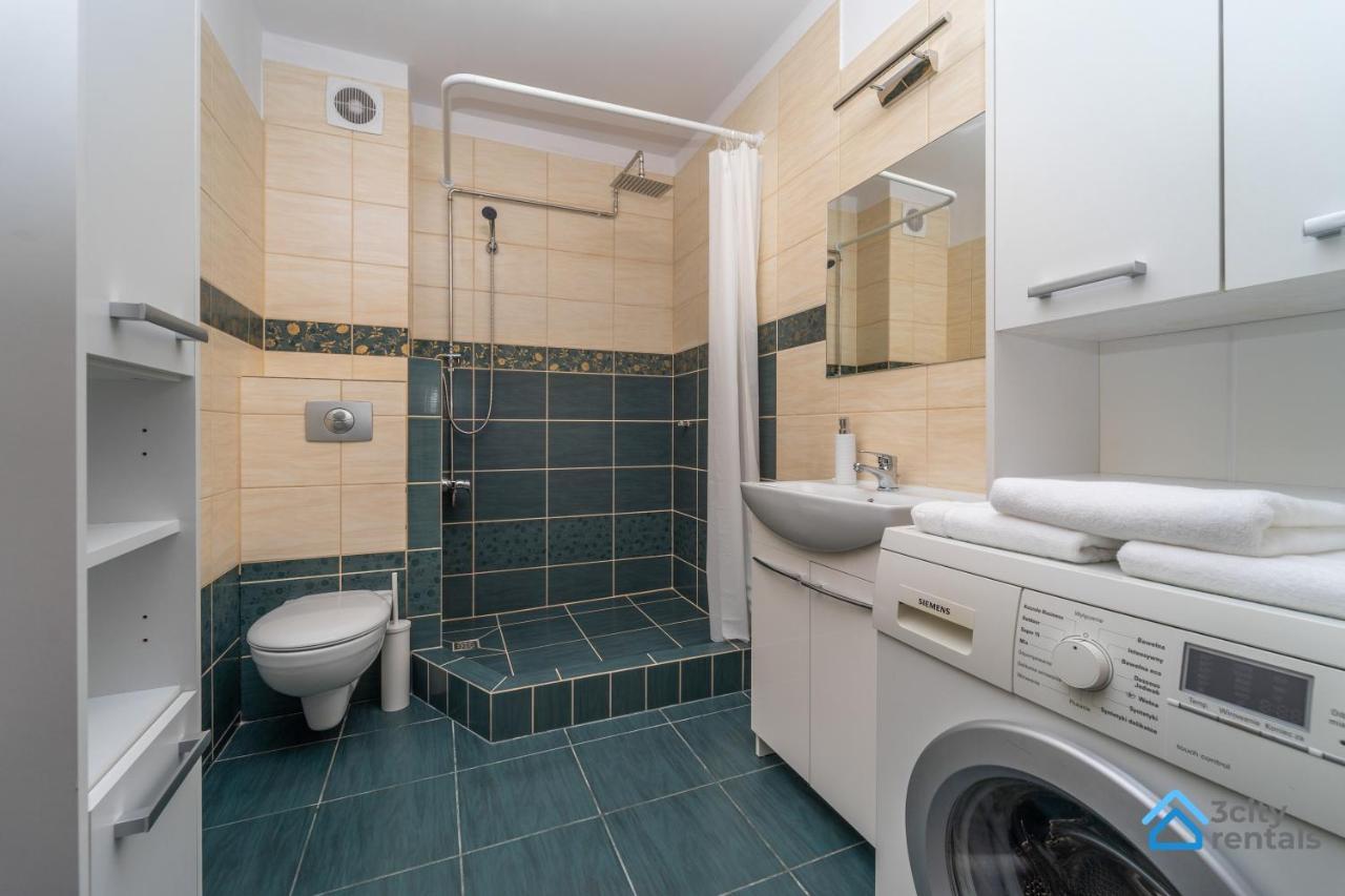 Apartment For 10 With Garden And Parking Danzig